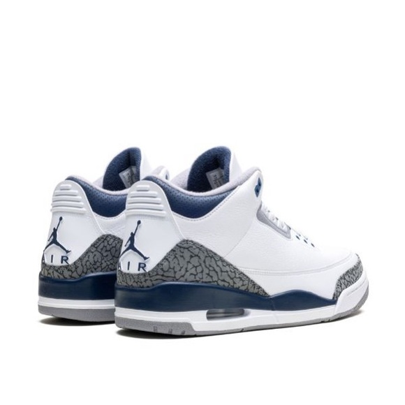 Air Jordan 3 "Midnight Navy" sneakers - Picture 3 of 4